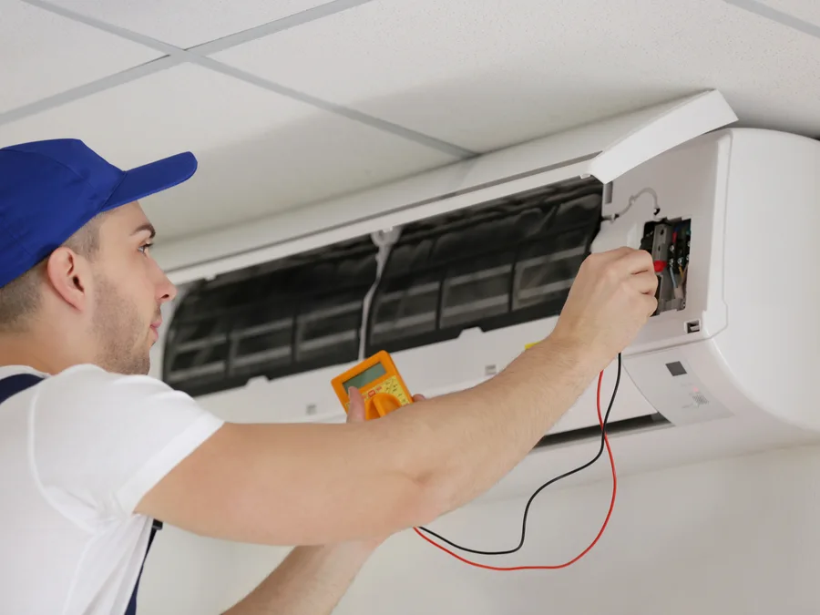 Éclairage par un électricien à Achères